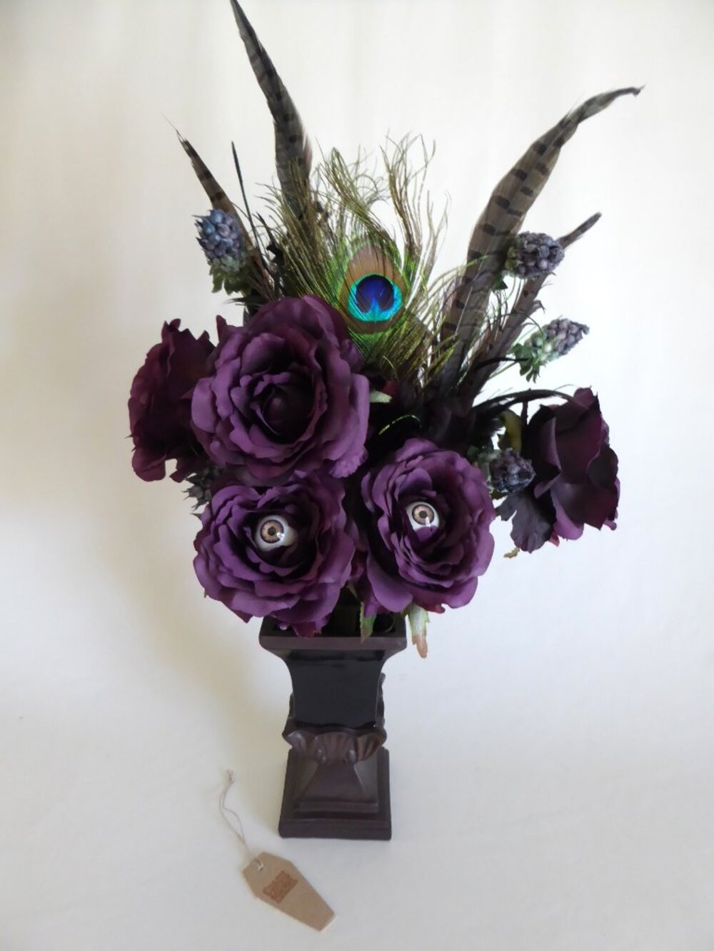 NEW 21” HALLOWEEN FAUX FLORAL ARRANGEMENT GOTHIC CREEPY EYES FEATHERS ODDITY